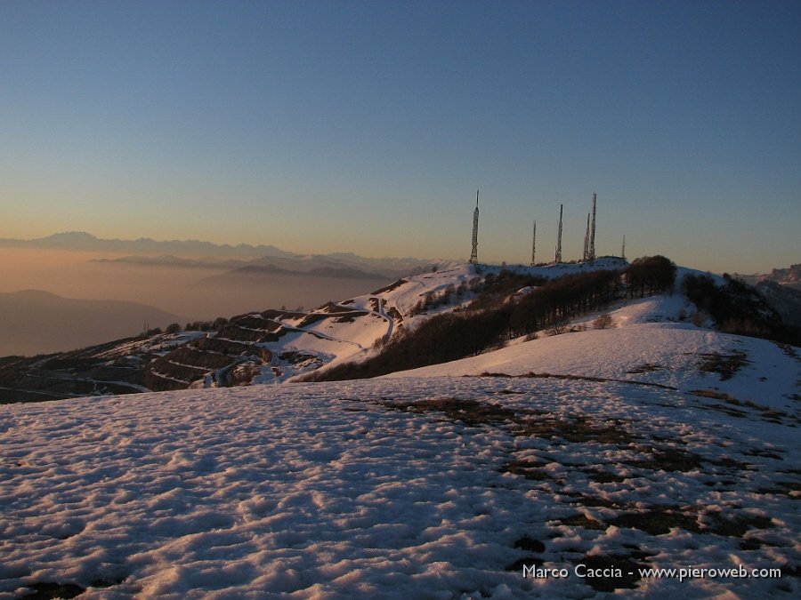 03_Tramonto a Valcava con le Alpi.JPG